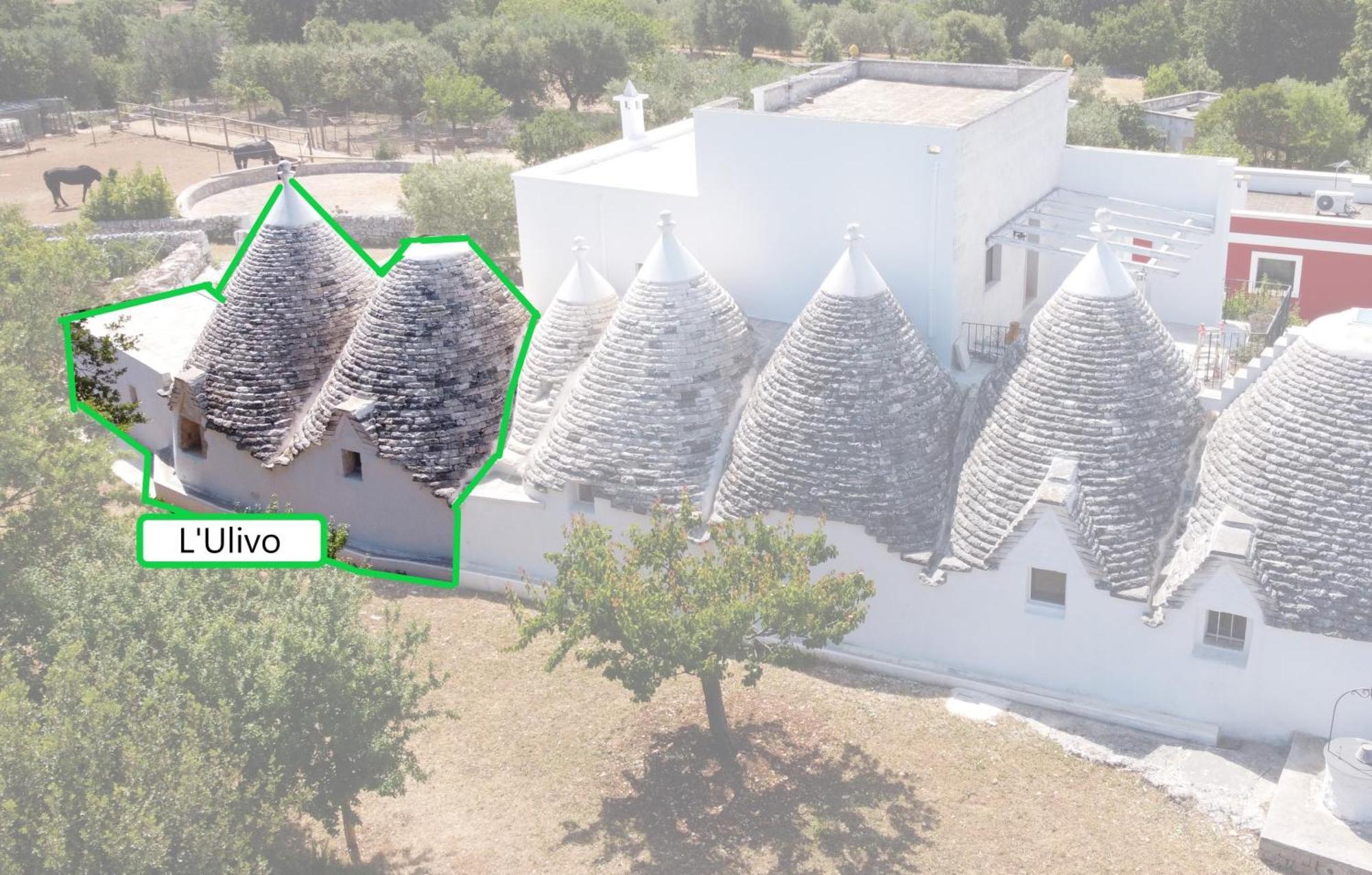 Masseria Trulli Sull'Aia Cisternino Exterior photo